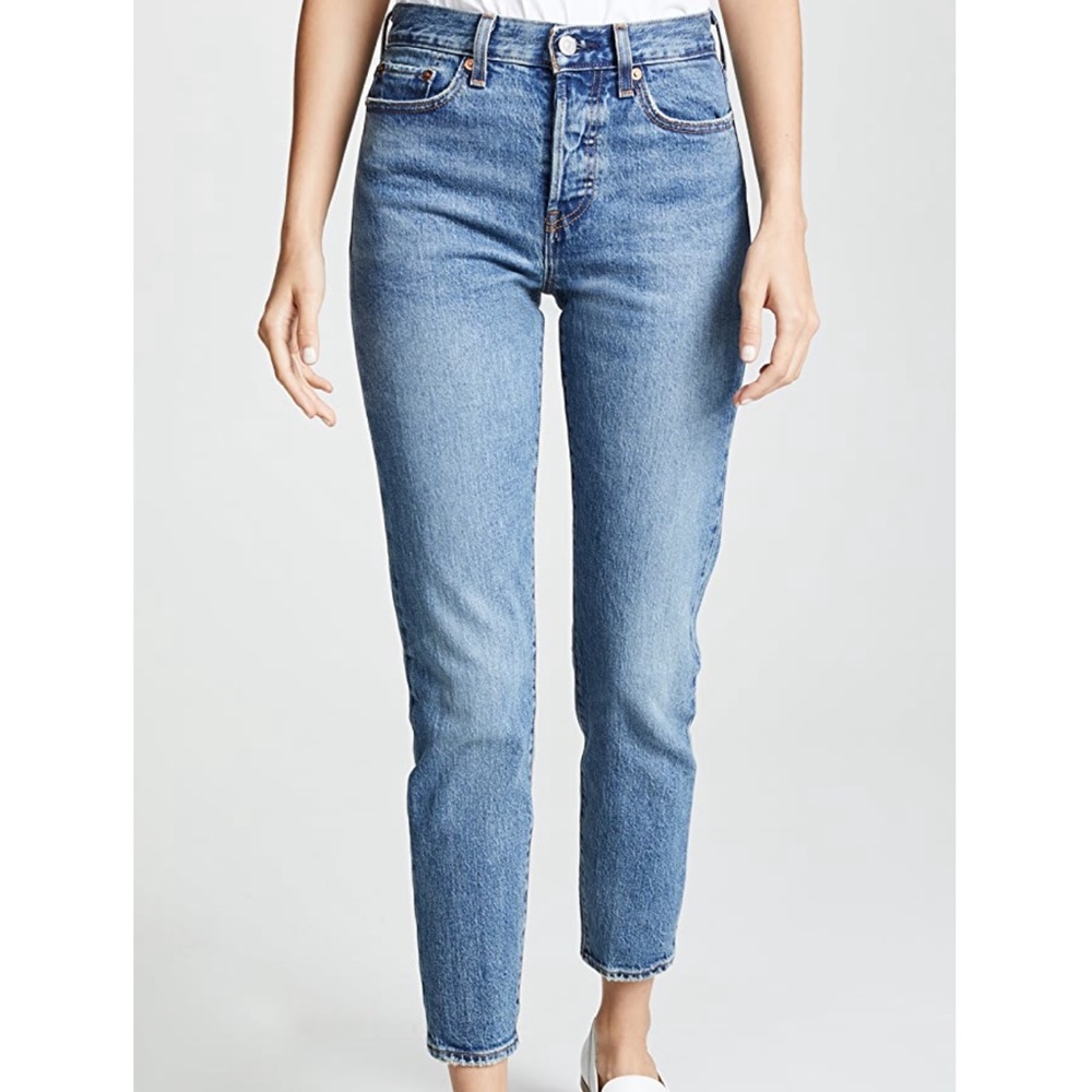 Levi’s wedgie jean